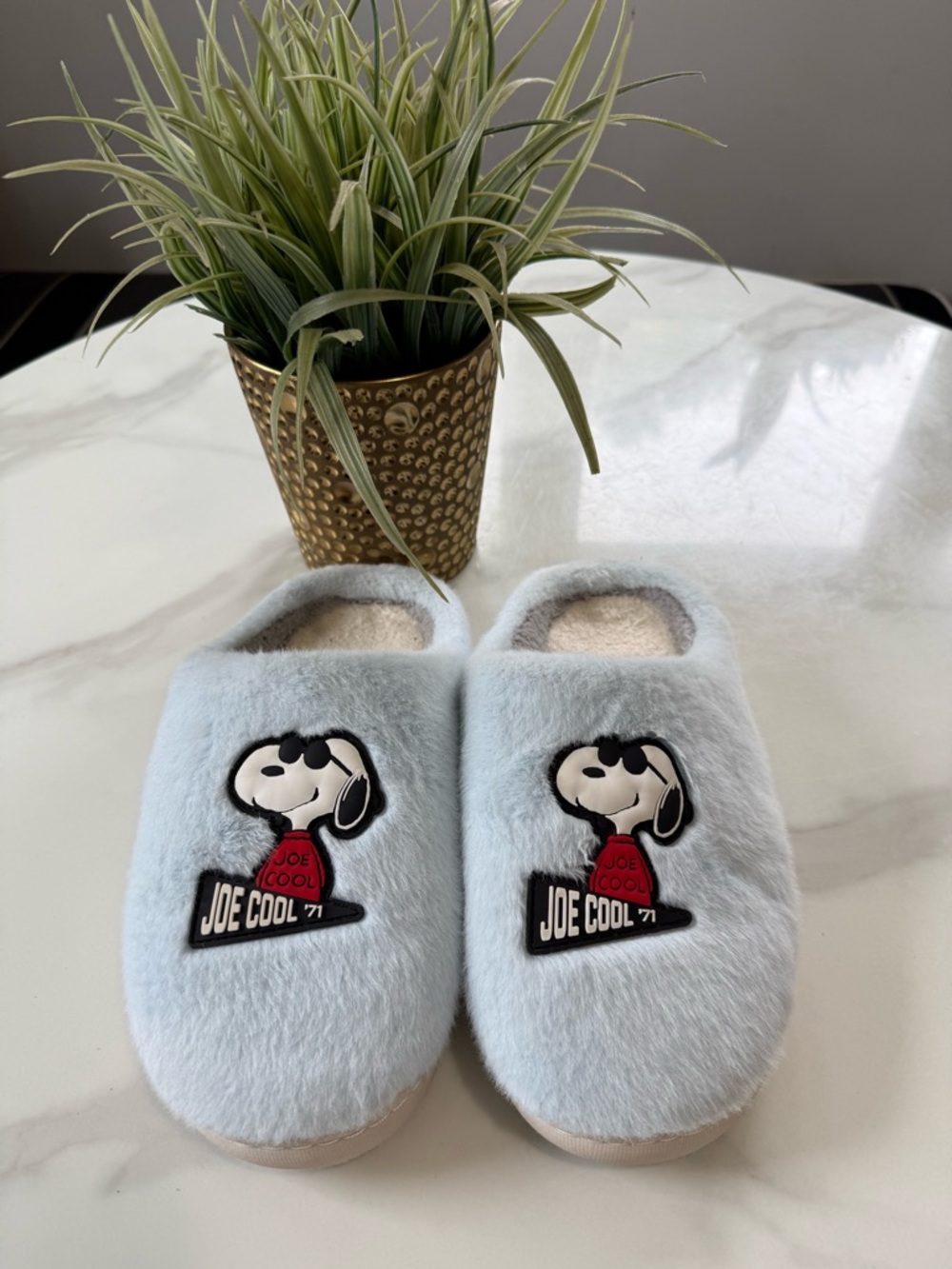 Unisex Snoopy 'Joe Cool' Light Blue Fuzzy Slippers